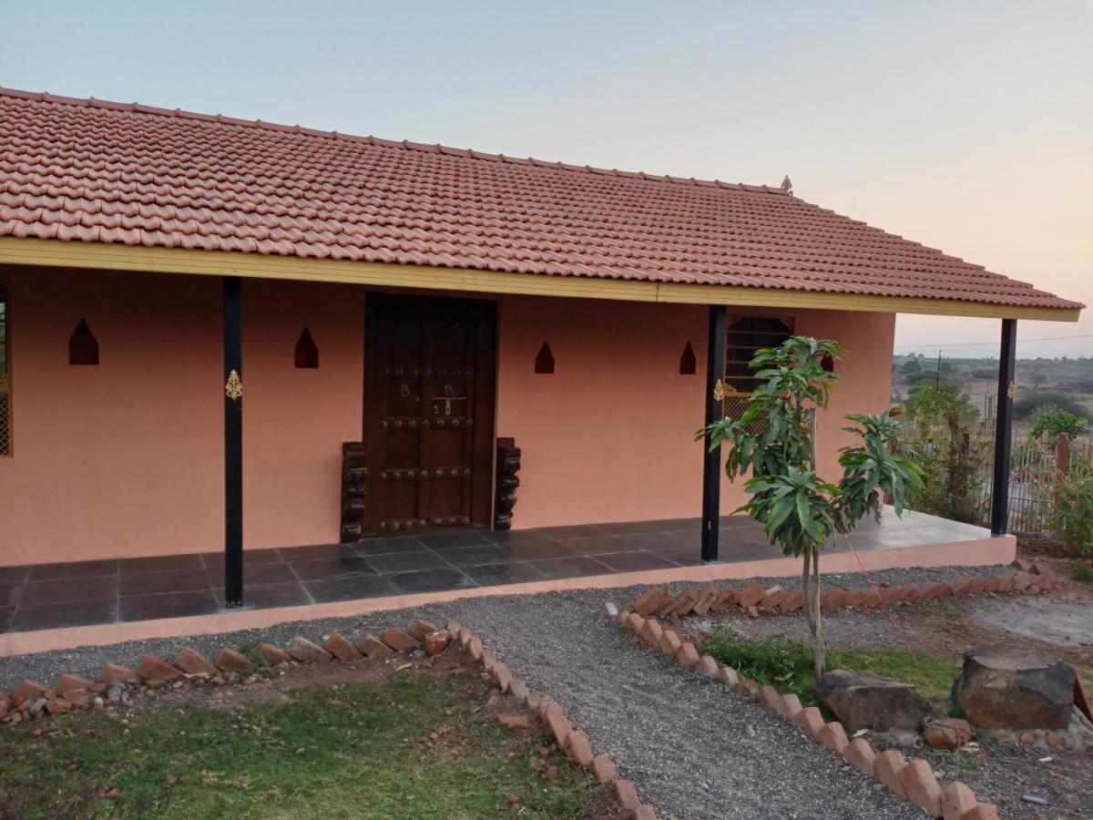 Mohole Wada, Ramshej Fort, Nashik Exterior photo